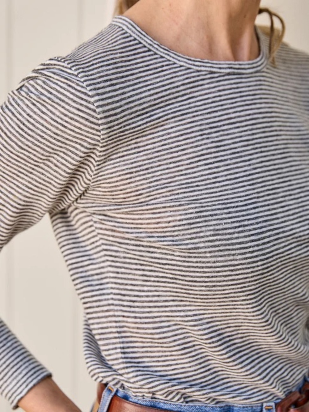 Alex Crane • NWOT $90USD 100% European Linen long sleeve PTP 20-23” - Picture 2 of 3